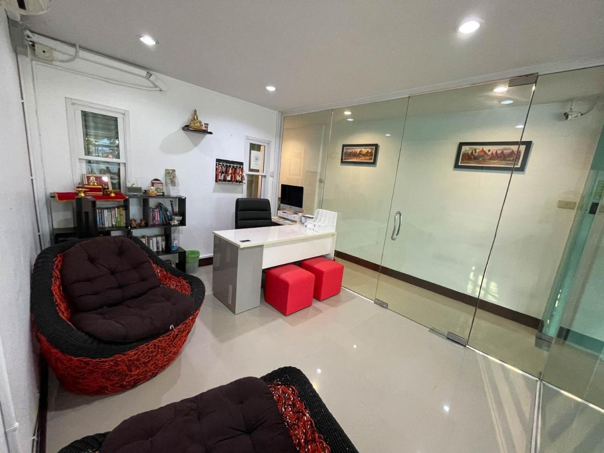 Potae'S House Vandrarhem Chiang Mai Exteriör bild